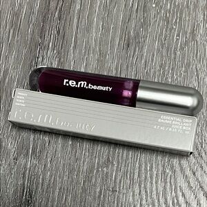 r.e.m. beauty Essential Drip Lip Gloss